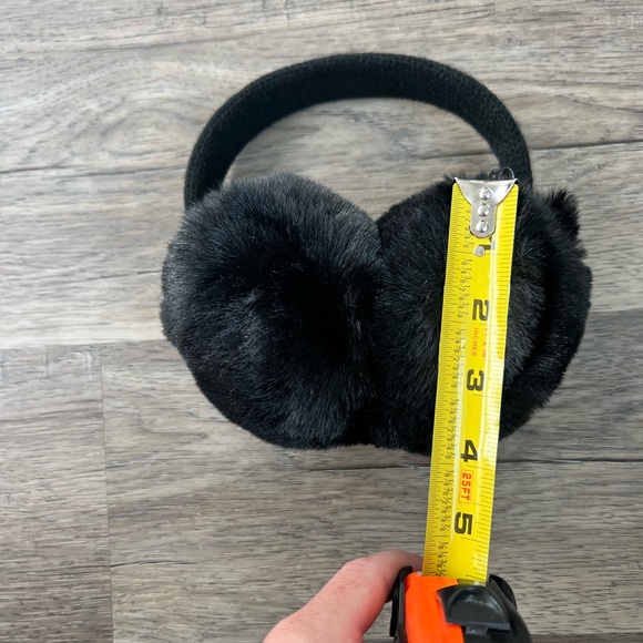 AEROSOLES Women’s Black Faux Fur Earmuffs - Picture 5 of 7